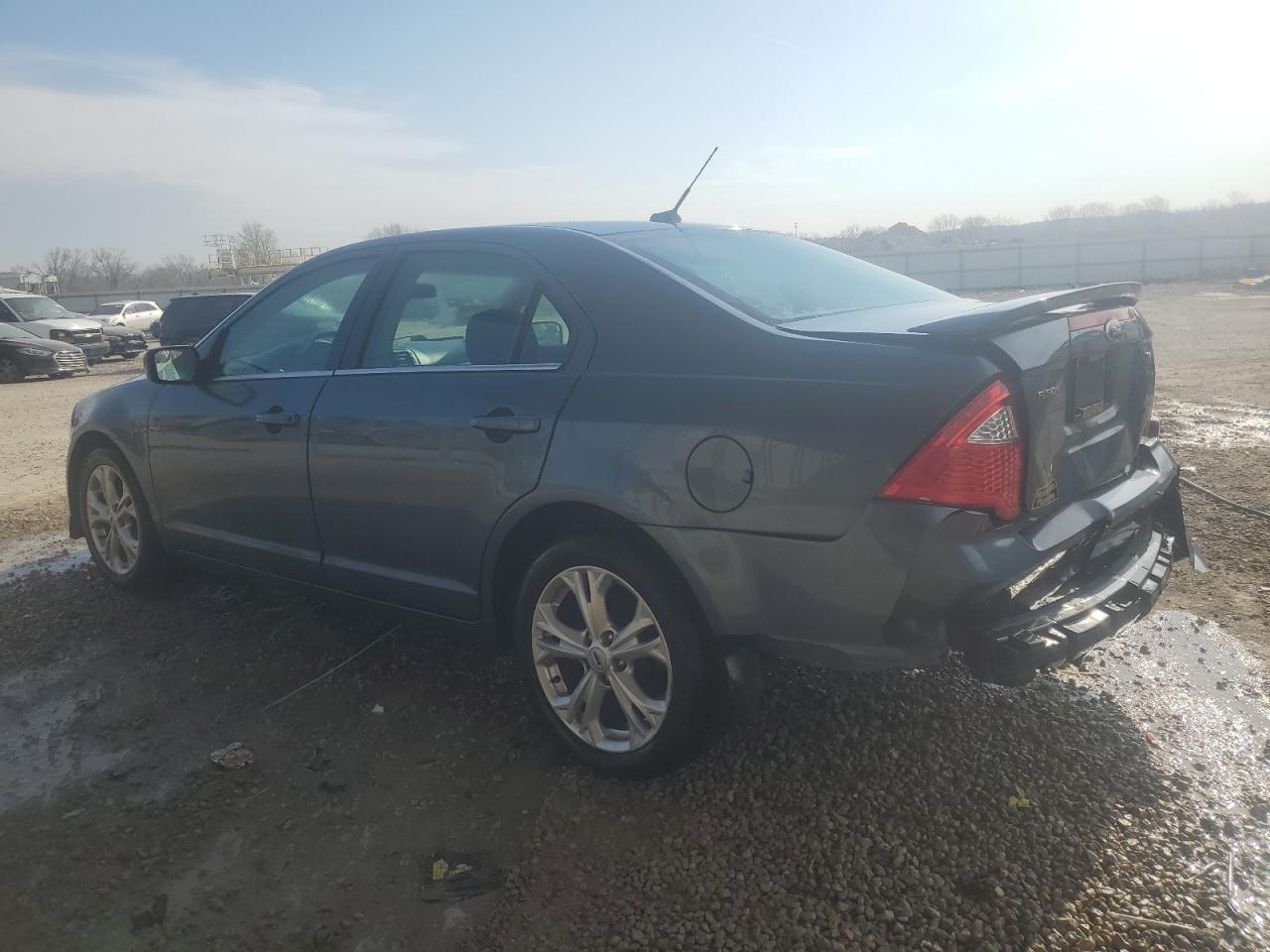 2012 FORD FUSION SE - Image 2