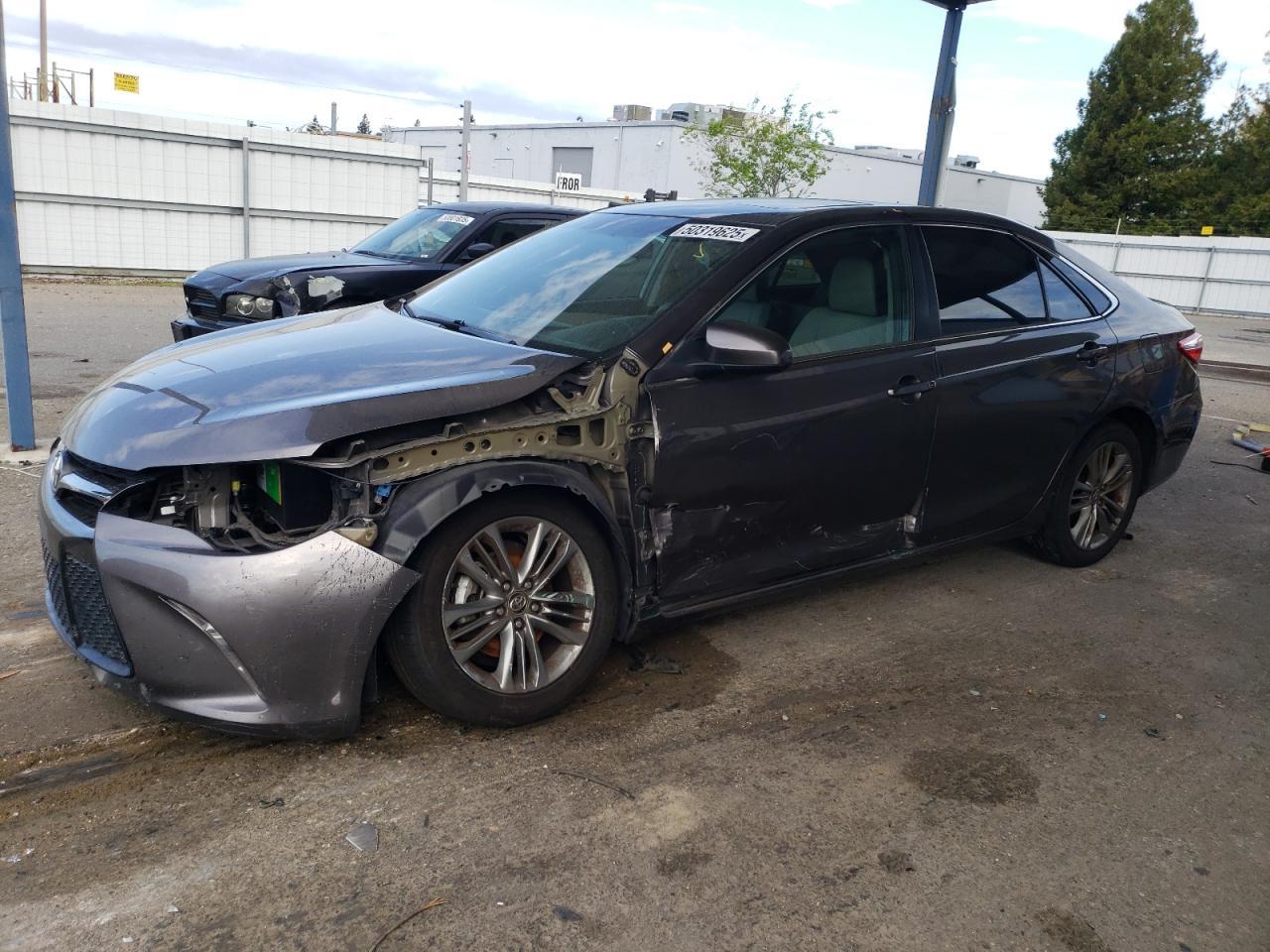 2015 TOYOTA CAMRY LE