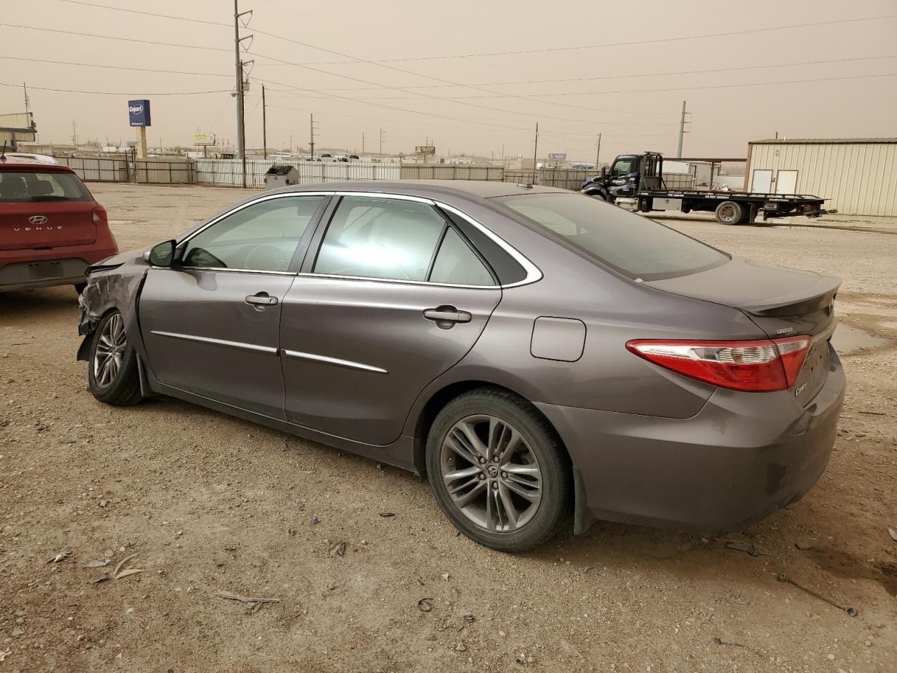 2015 TOYOTA CAMRY LE - Фото 2