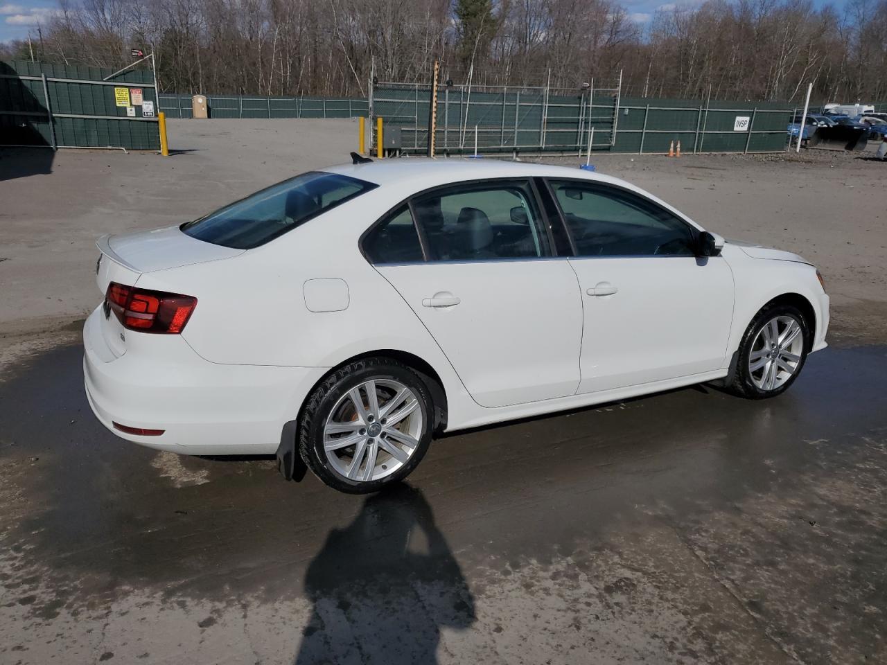 2016 VOLKSWAGEN JETTA SEL - Фото 3