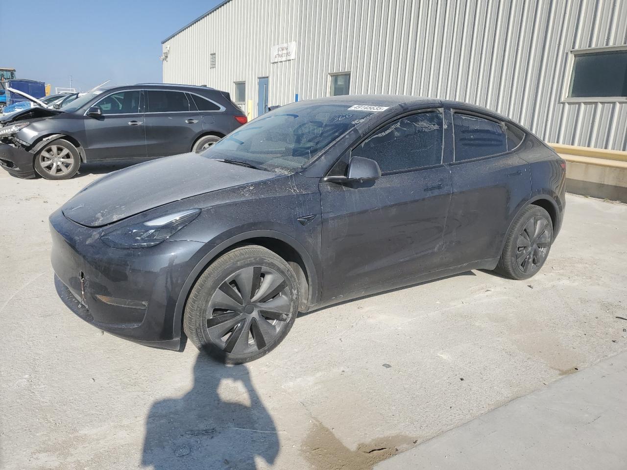 2024 TESLA MODEL Y
