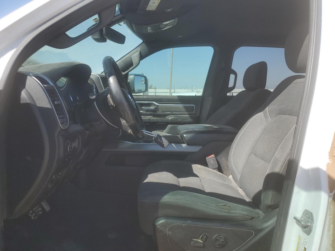 2019 RAM 1500 BIG H - Фото 7