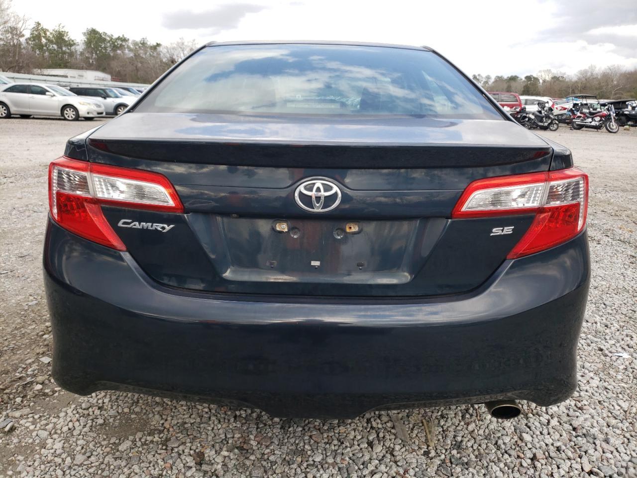 2014 TOYOTA CAMRY L - Фото 6