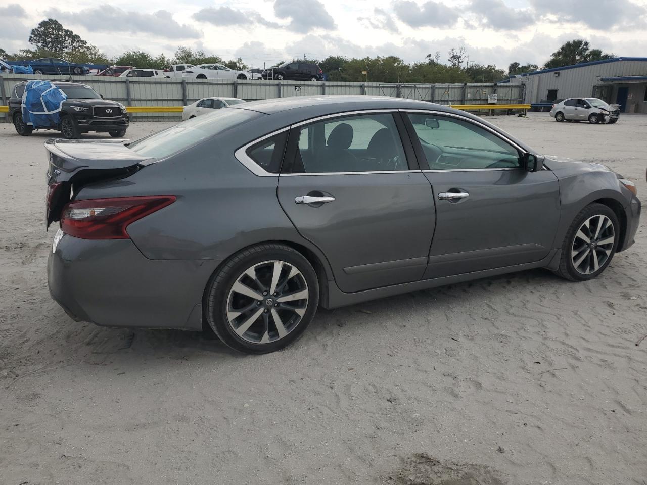 2017 NISSAN ALTIMA 2.5 - Image 3