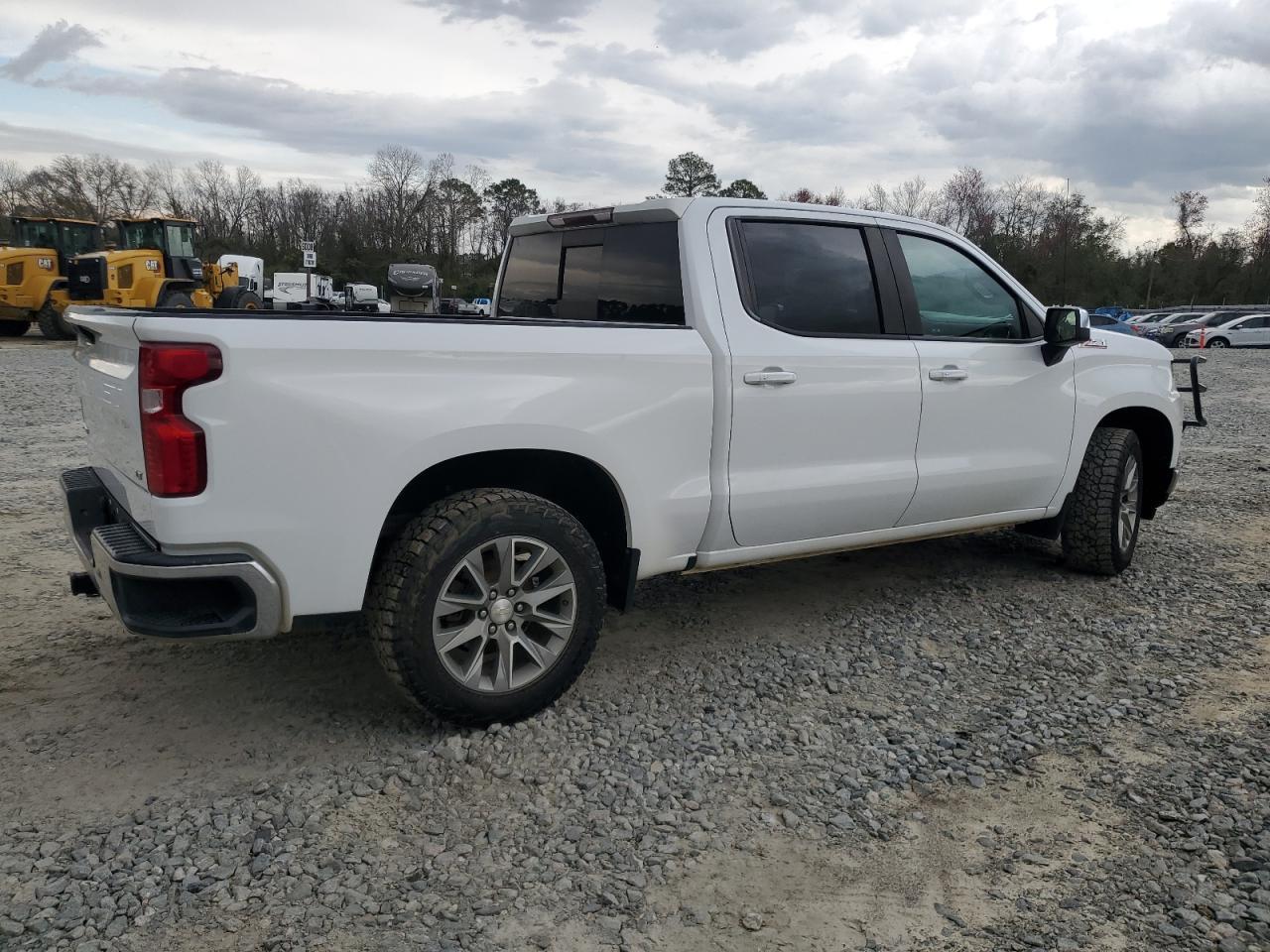 2019 CHEVROLET SILVERADO - Фото 3