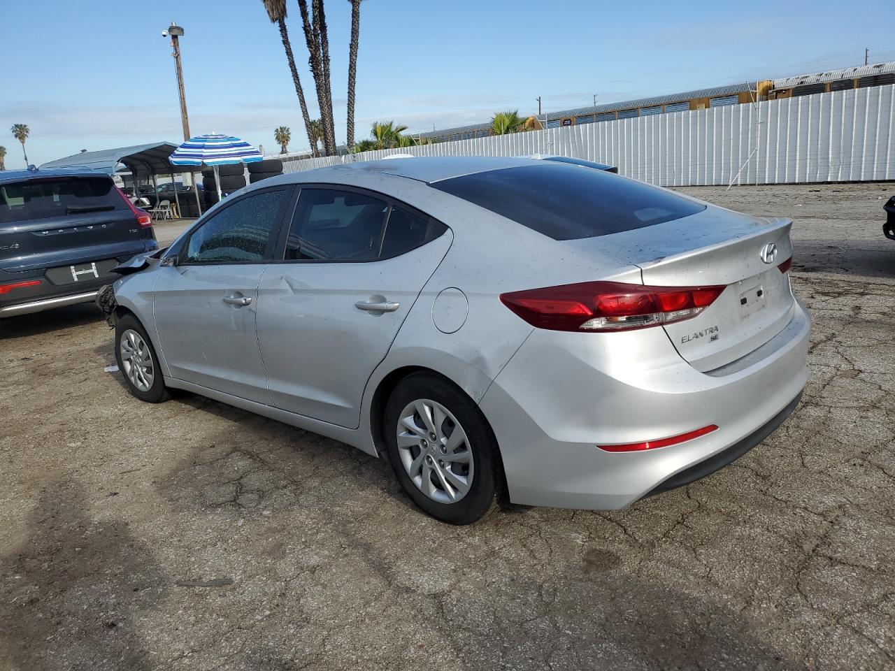 2018 HYUNDAI ELANTRA SE - Image 2