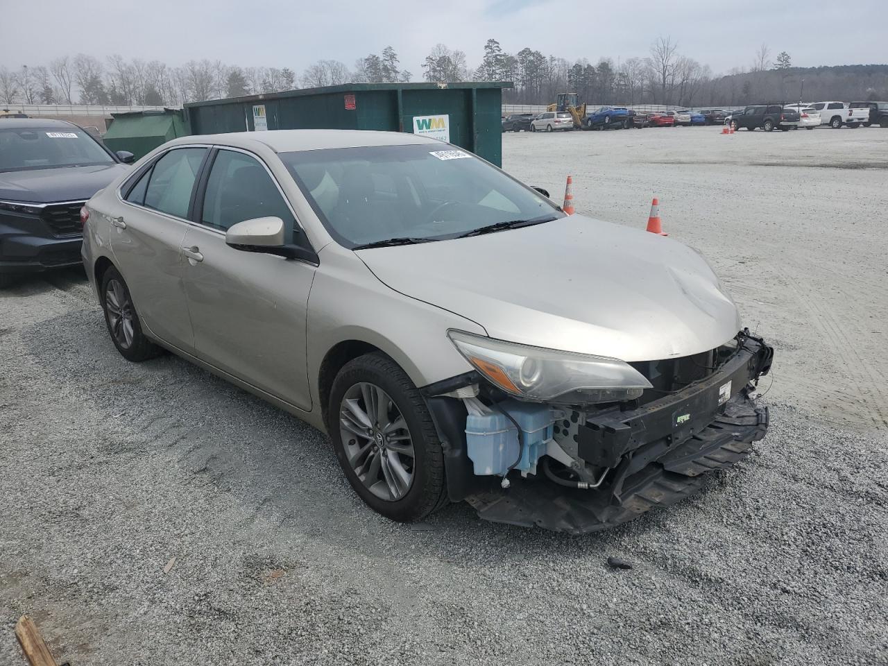 2017 TOYOTA CAMRY LE - Image 4