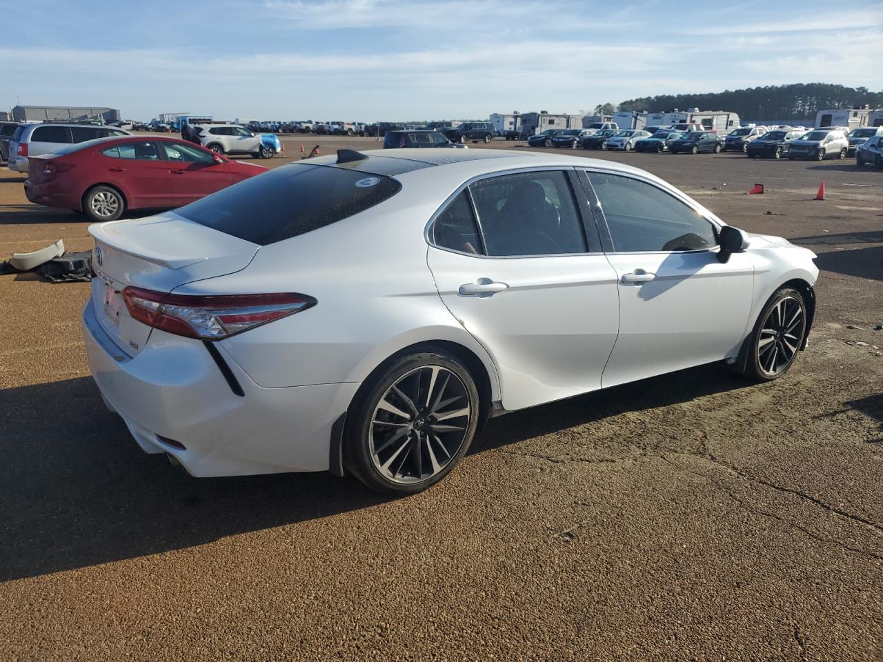 2019 TOYOTA CAMRY XSE - Image 3
