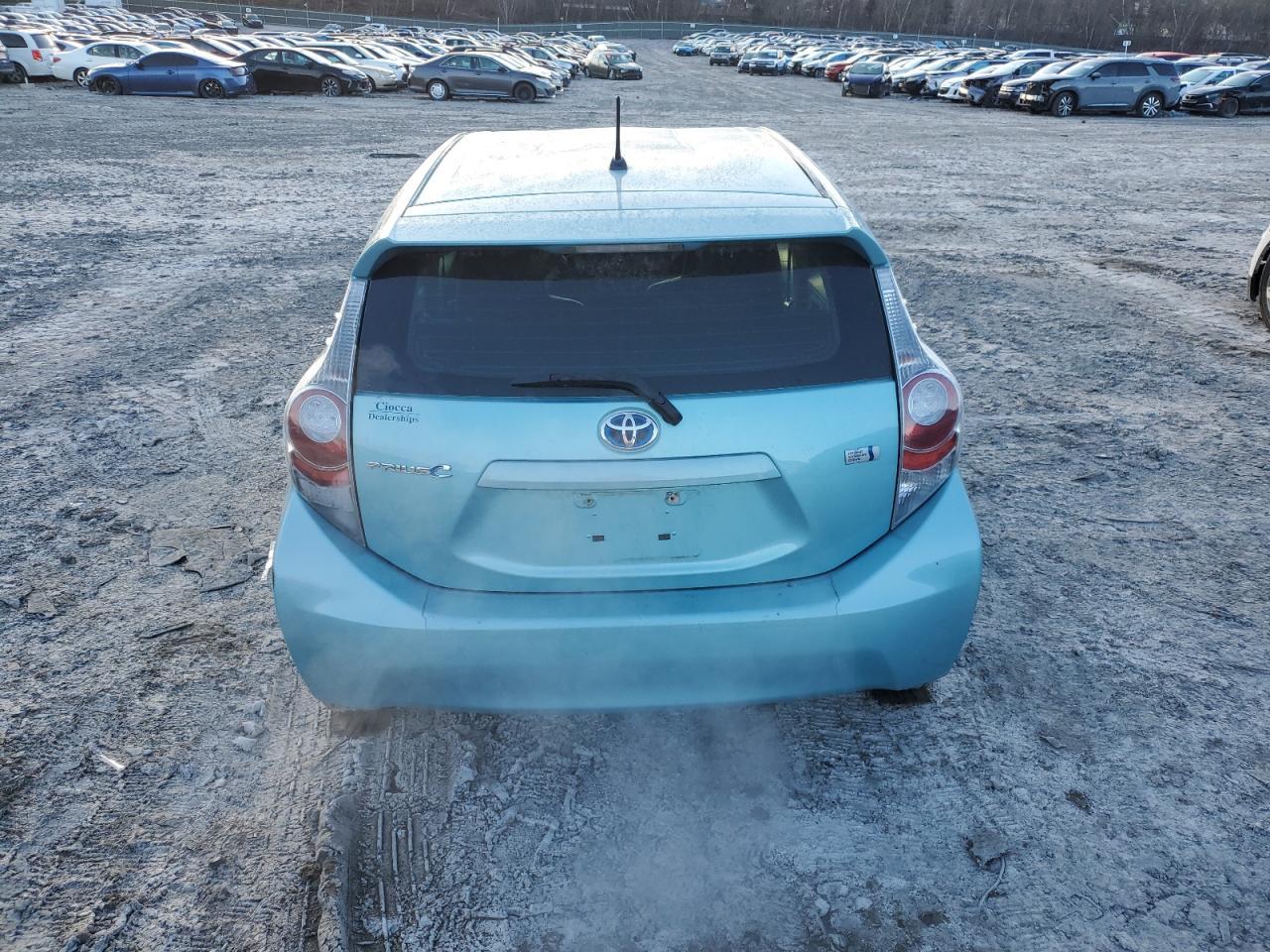 2013 TOYOTA PRIUS C - Фото 6