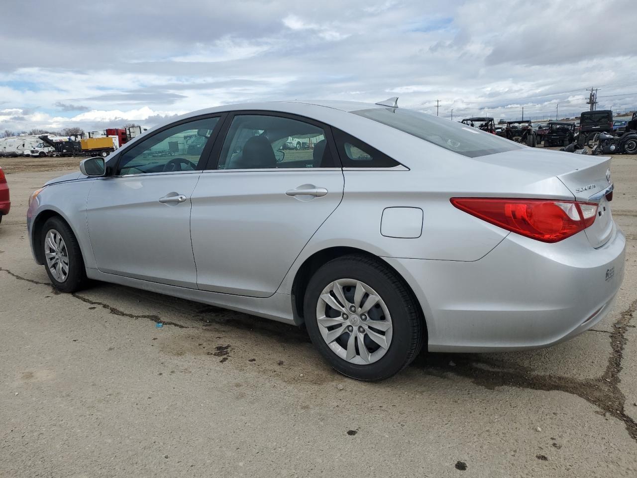 2013 HYUNDAI SONATA GLS - Фото 2