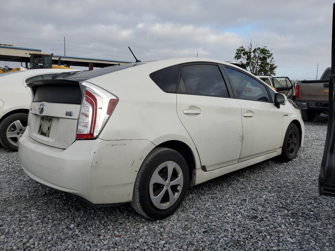 2015 TOYOTA PRIUS - Фото 3