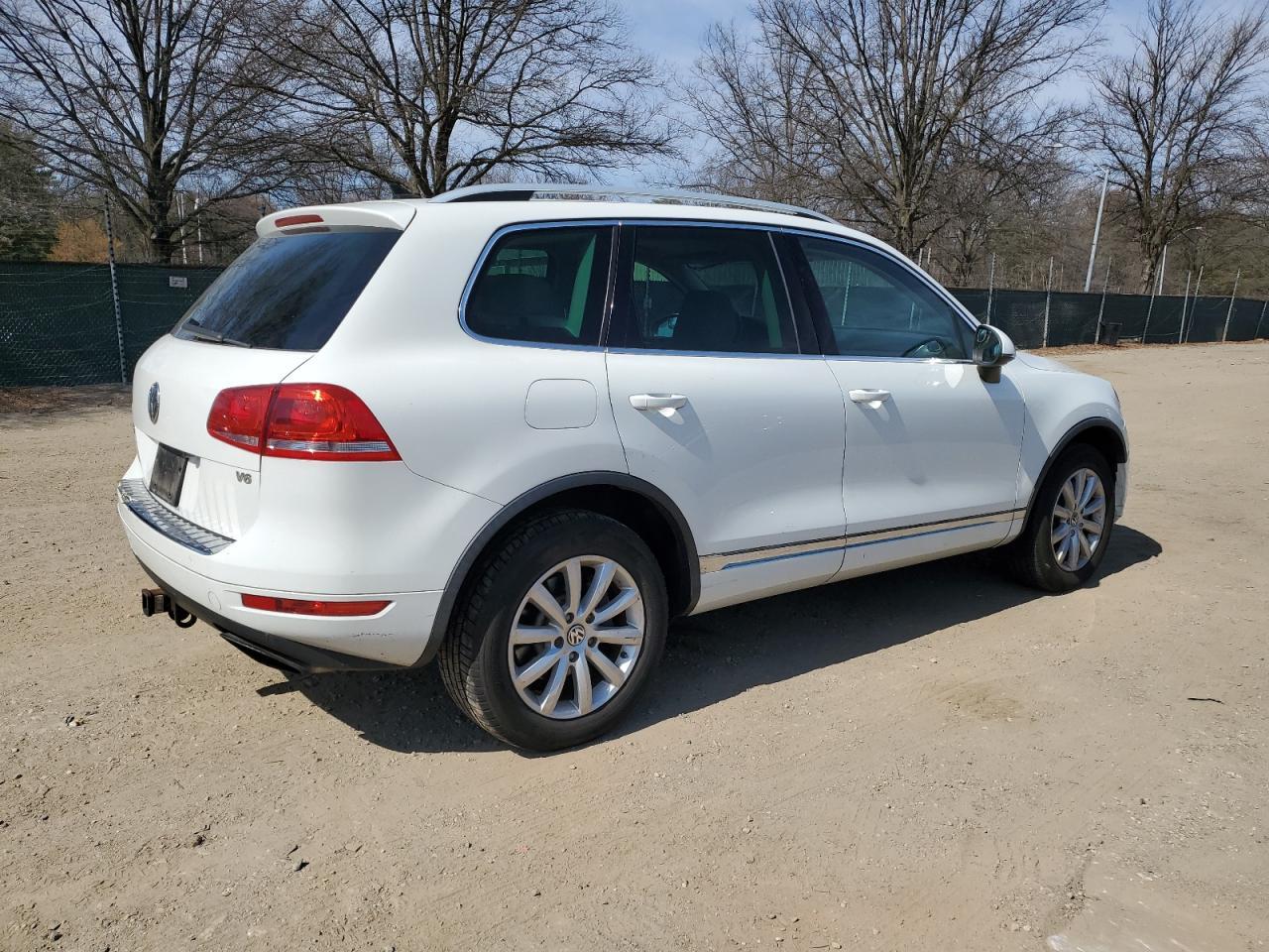 2012 VOLKSWAGEN TOUAREG V6 - Фото 3
