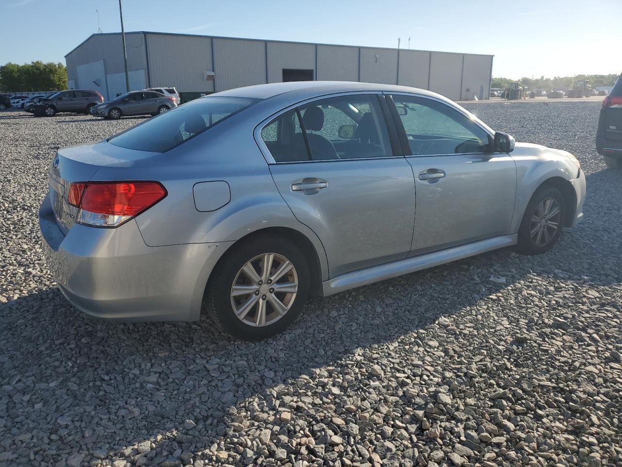 2012 SUBARU LEGACY 2.5 - Image 3