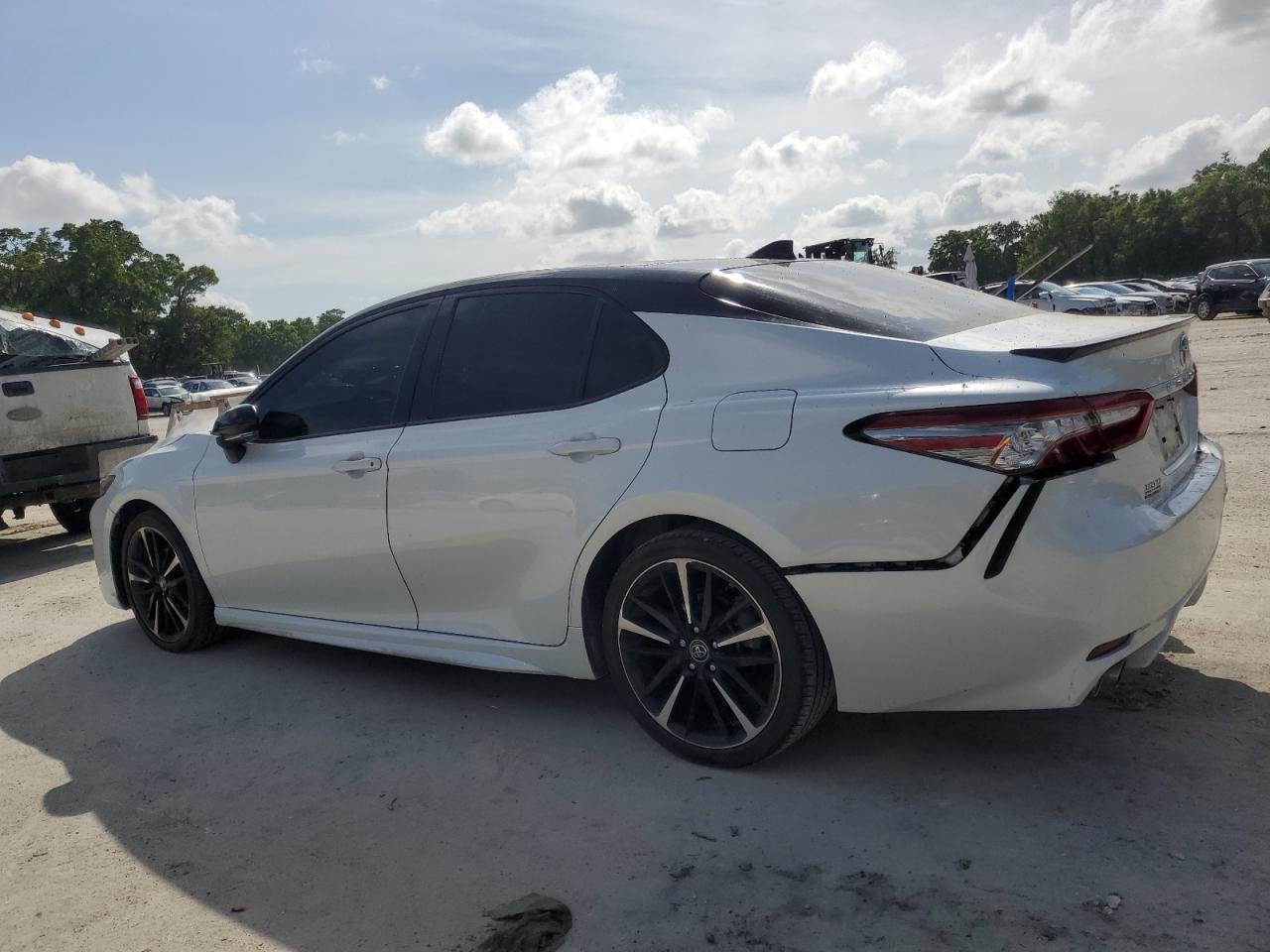 2019 TOYOTA CAMRY XSE - Фото 2