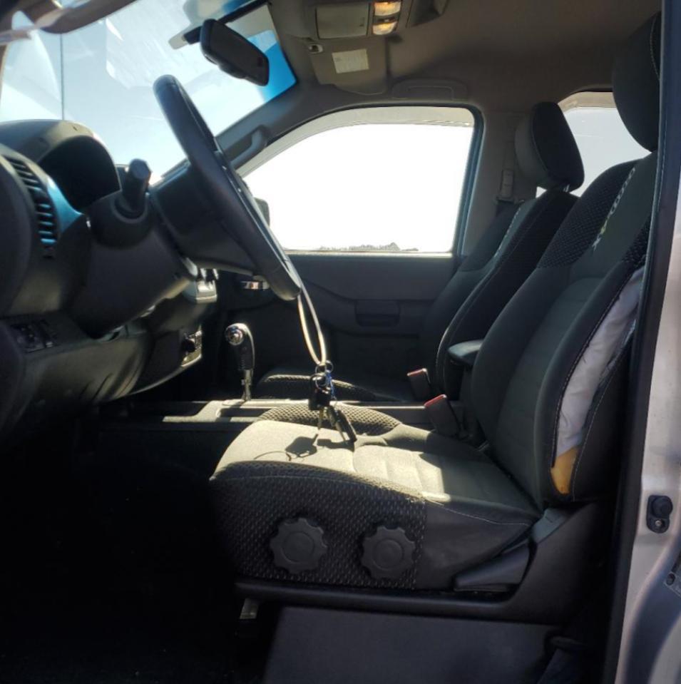 2015 NISSAN XTERRA X - Image 7