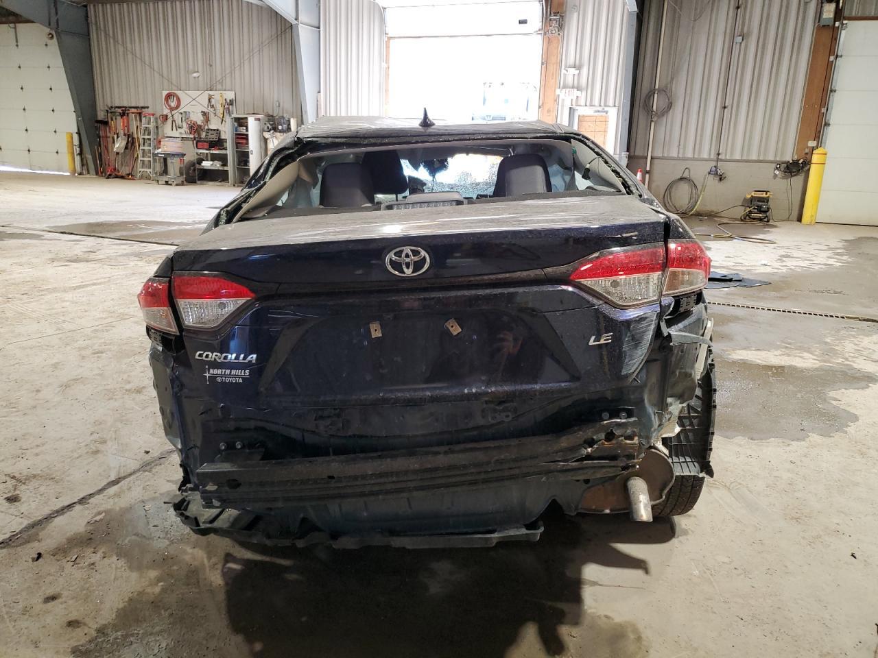 2020 TOYOTA COROLLA LE - Фото 6