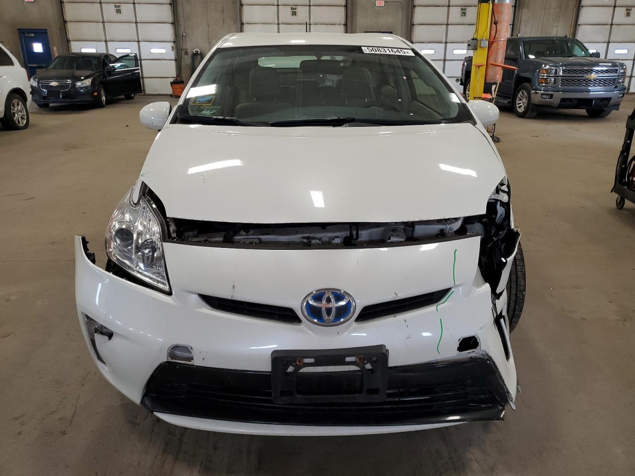 2013 TOYOTA PRIUS - Image 5