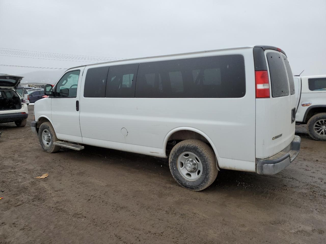 2017 CHEVROLET EXPRESS G3 - Image 2