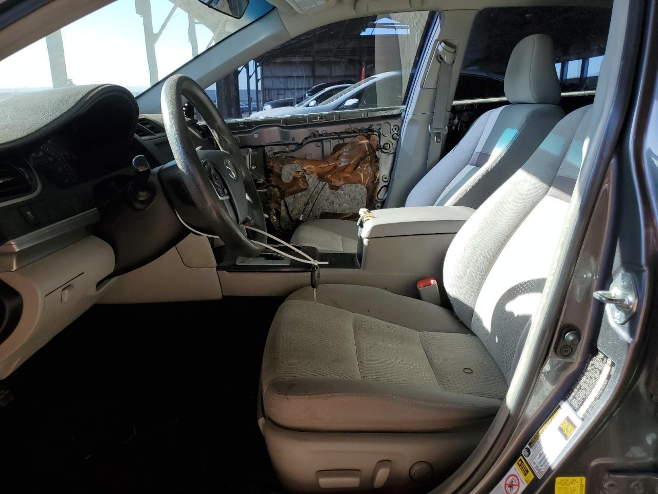 2014 TOYOTA CAMRY L - Image 7