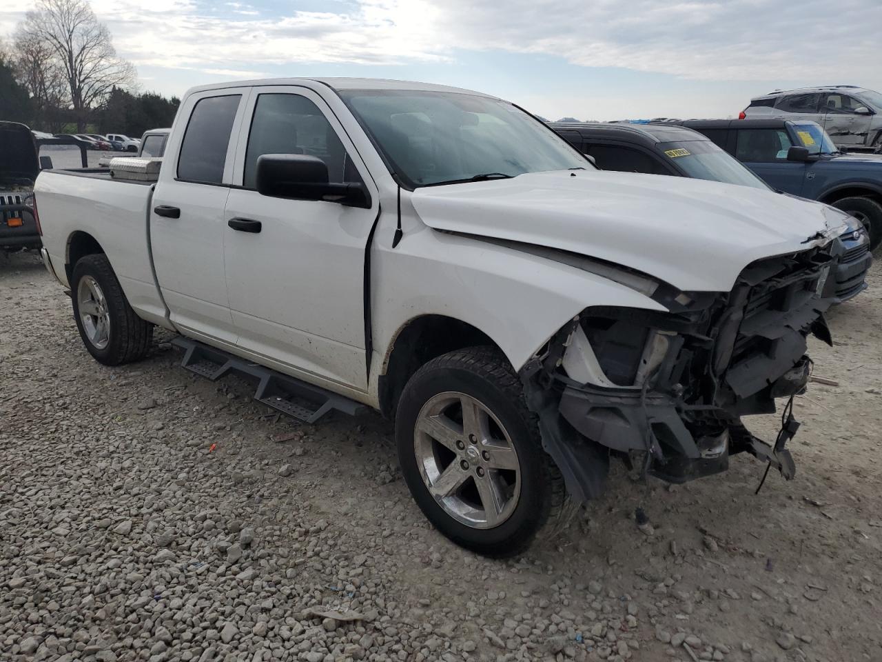 2017 RAM 1500 ST - Image 4