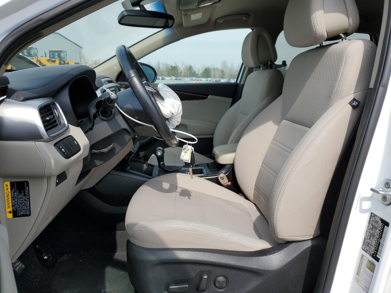 2016 KIA SORENTO LX - Image 7