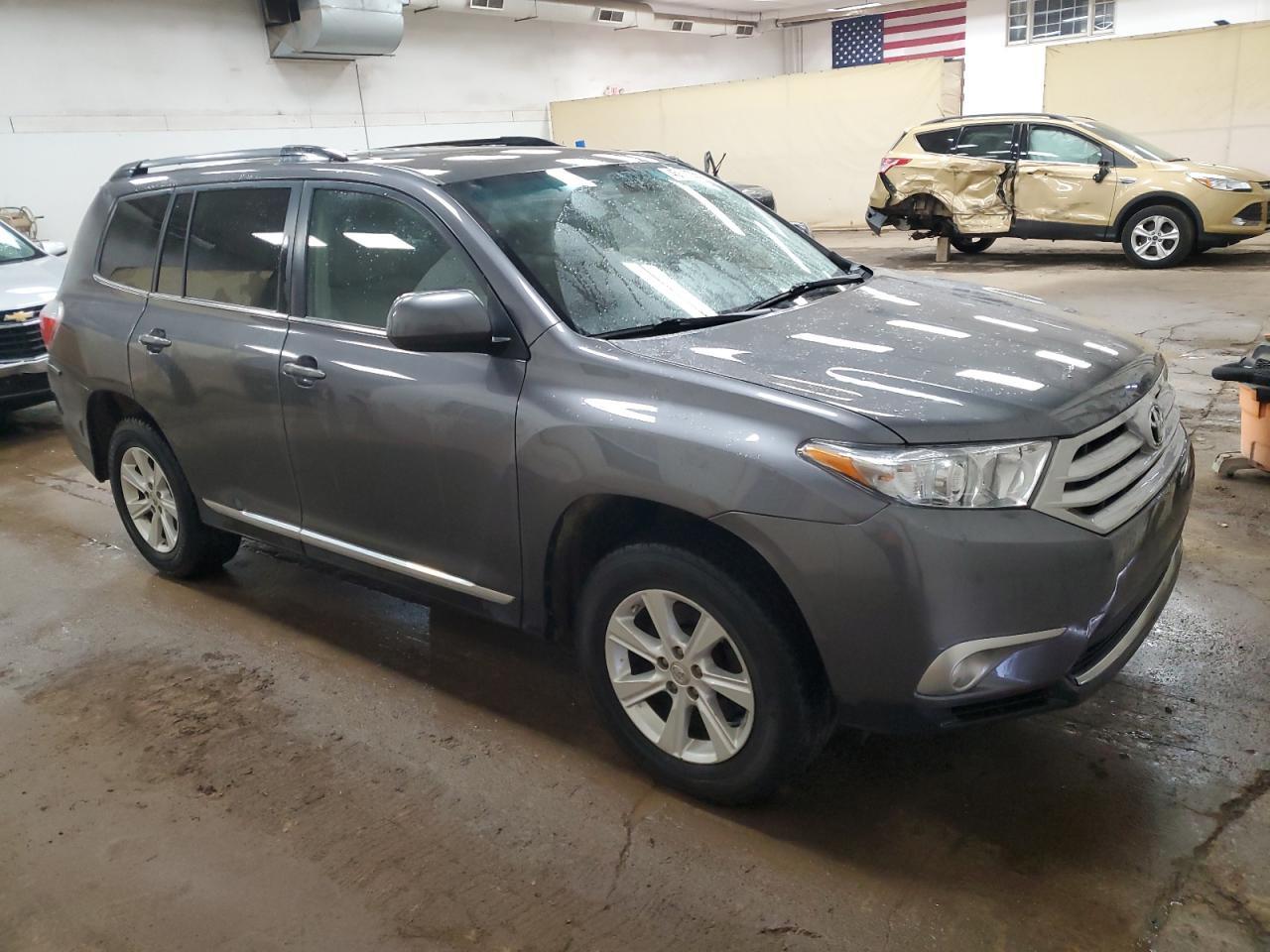 2011 TOYOTA HIGHLANDER - Image 4