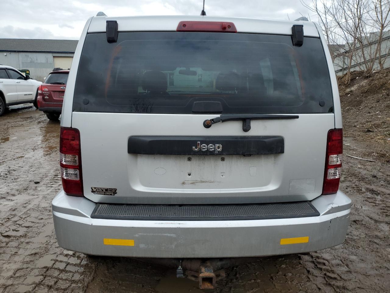 2012 JEEP LIBERTY SP - Image 6