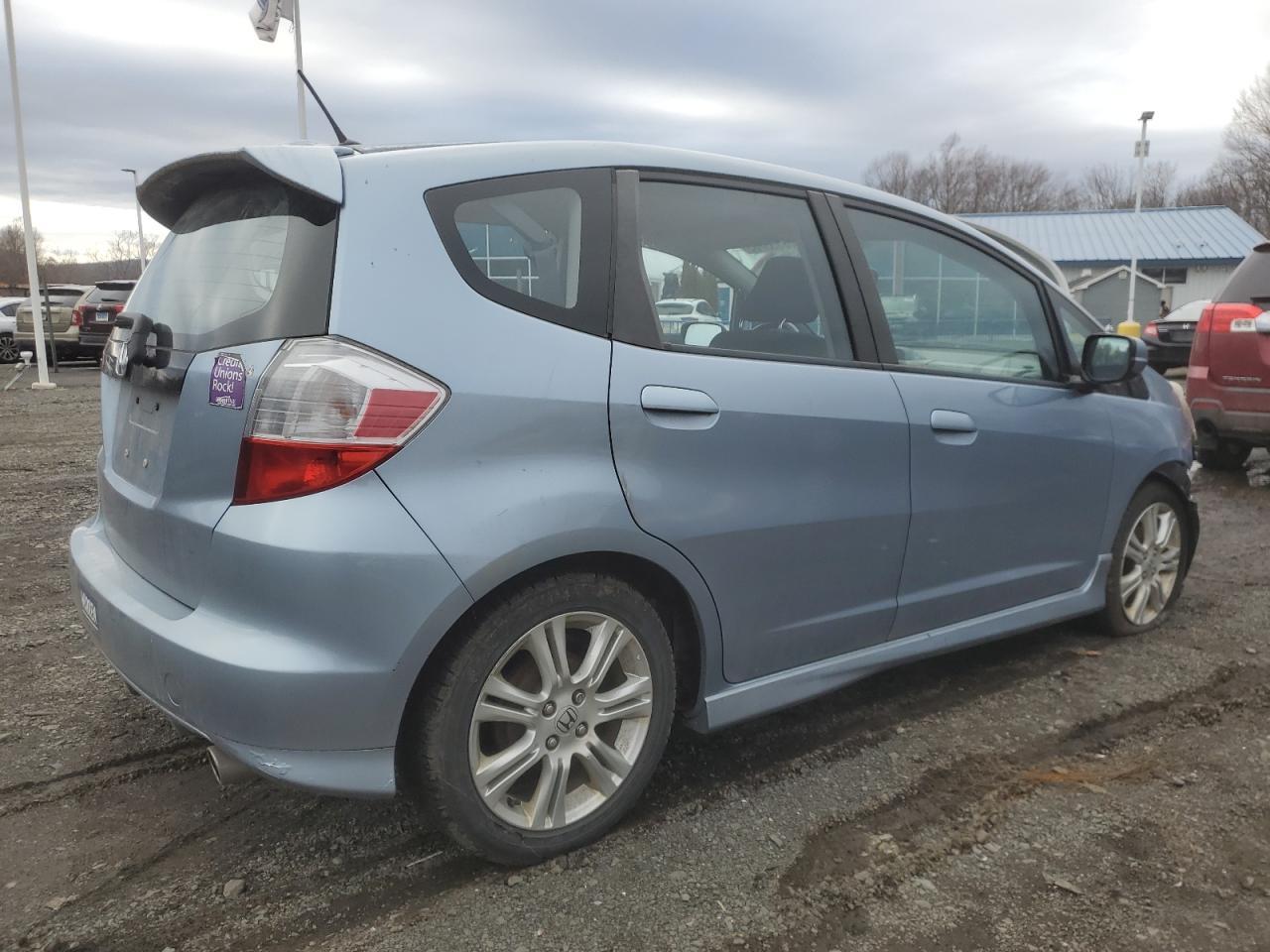 2011 HONDA FIT SPORT - Image 3