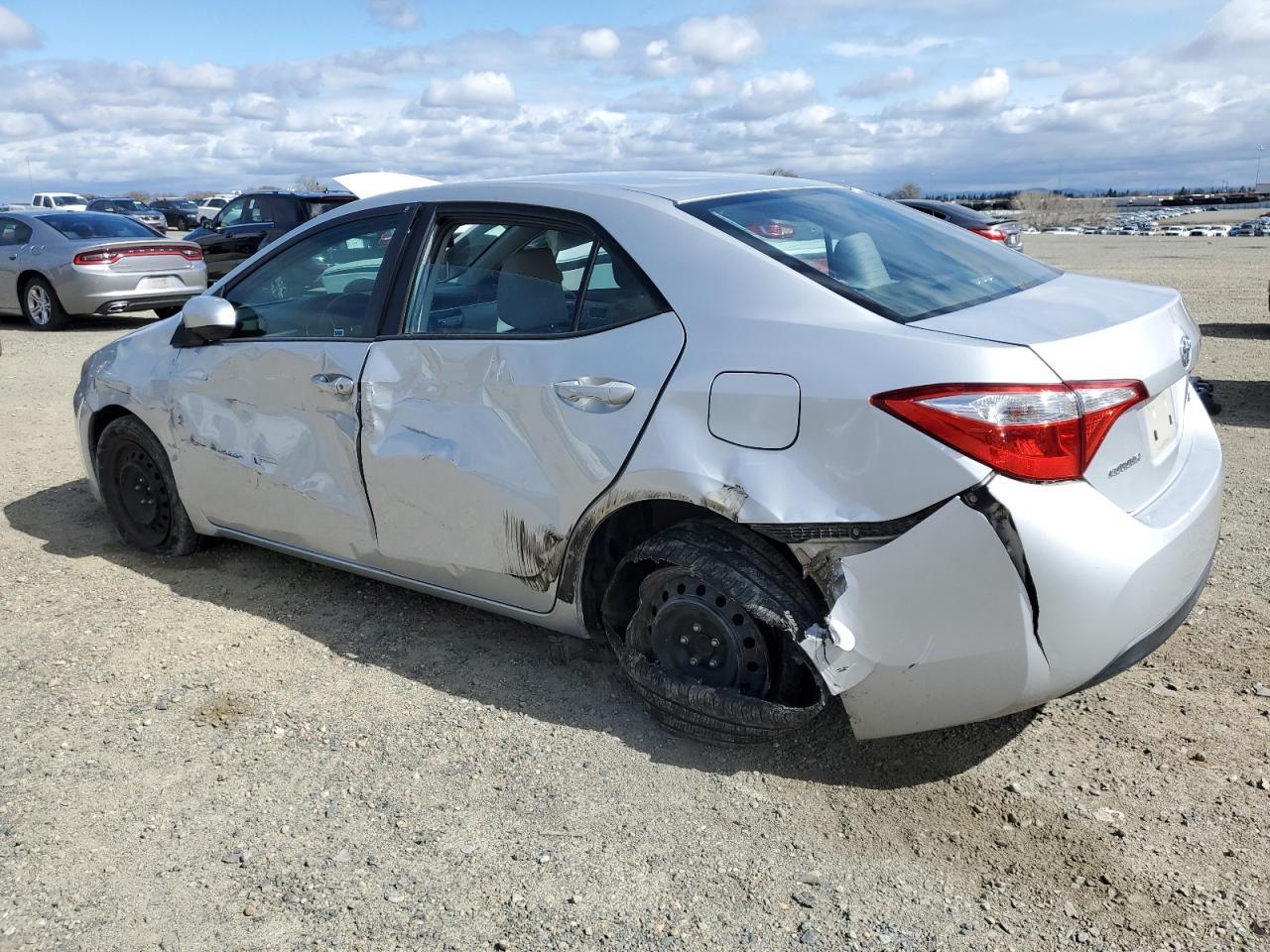 2015 TOYOTA COROLLA L - Image 2