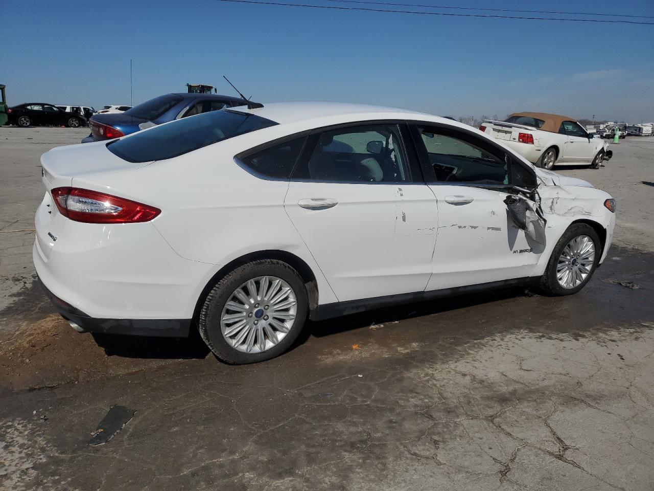 2014 FORD FUSION S H - Image 3