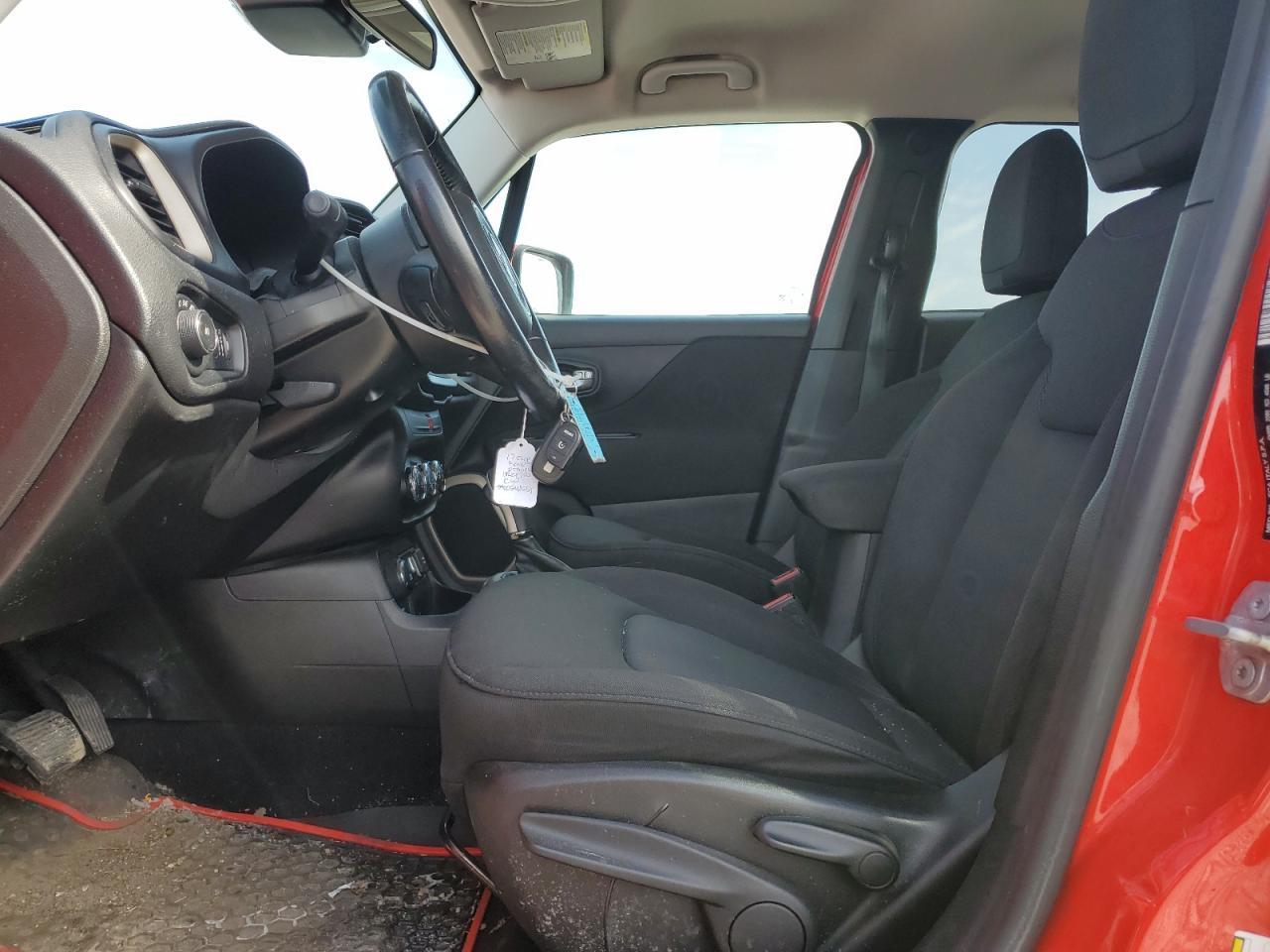 2017 JEEP RENEGADE L - Image 7