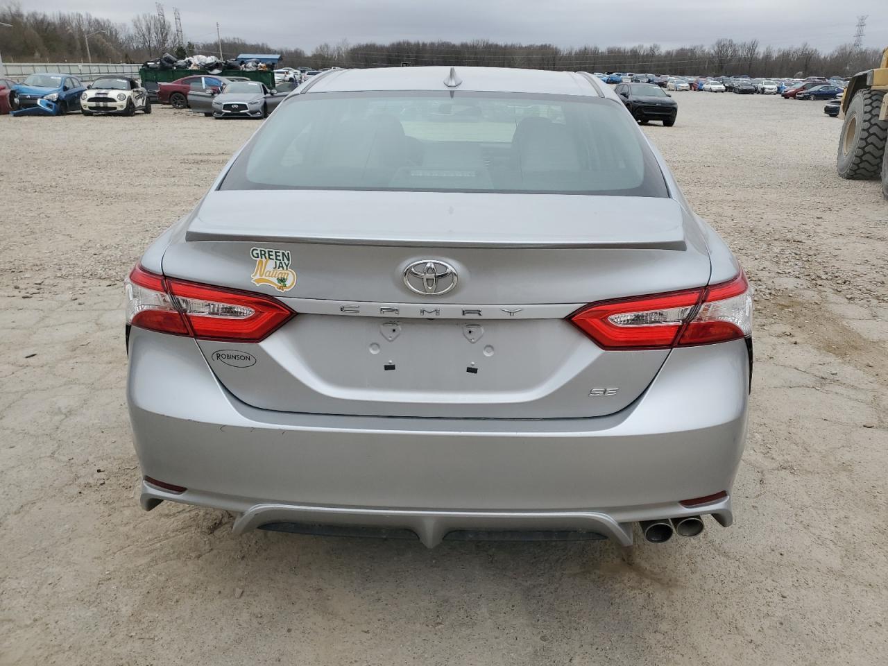2020 TOYOTA CAMRY SE - Image 6