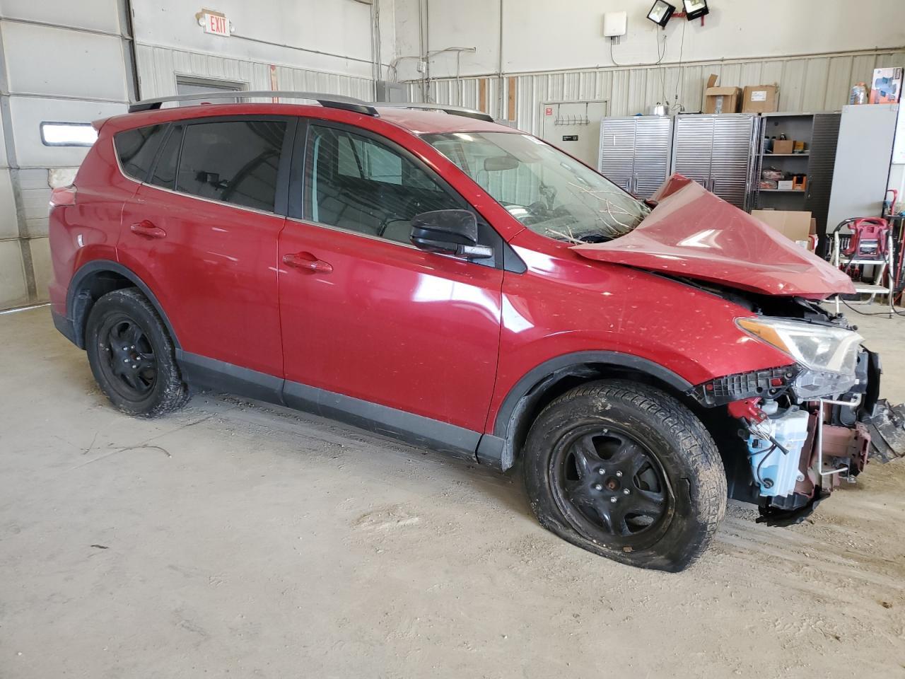 2017 TOYOTA RAV4 LE - Фото 4