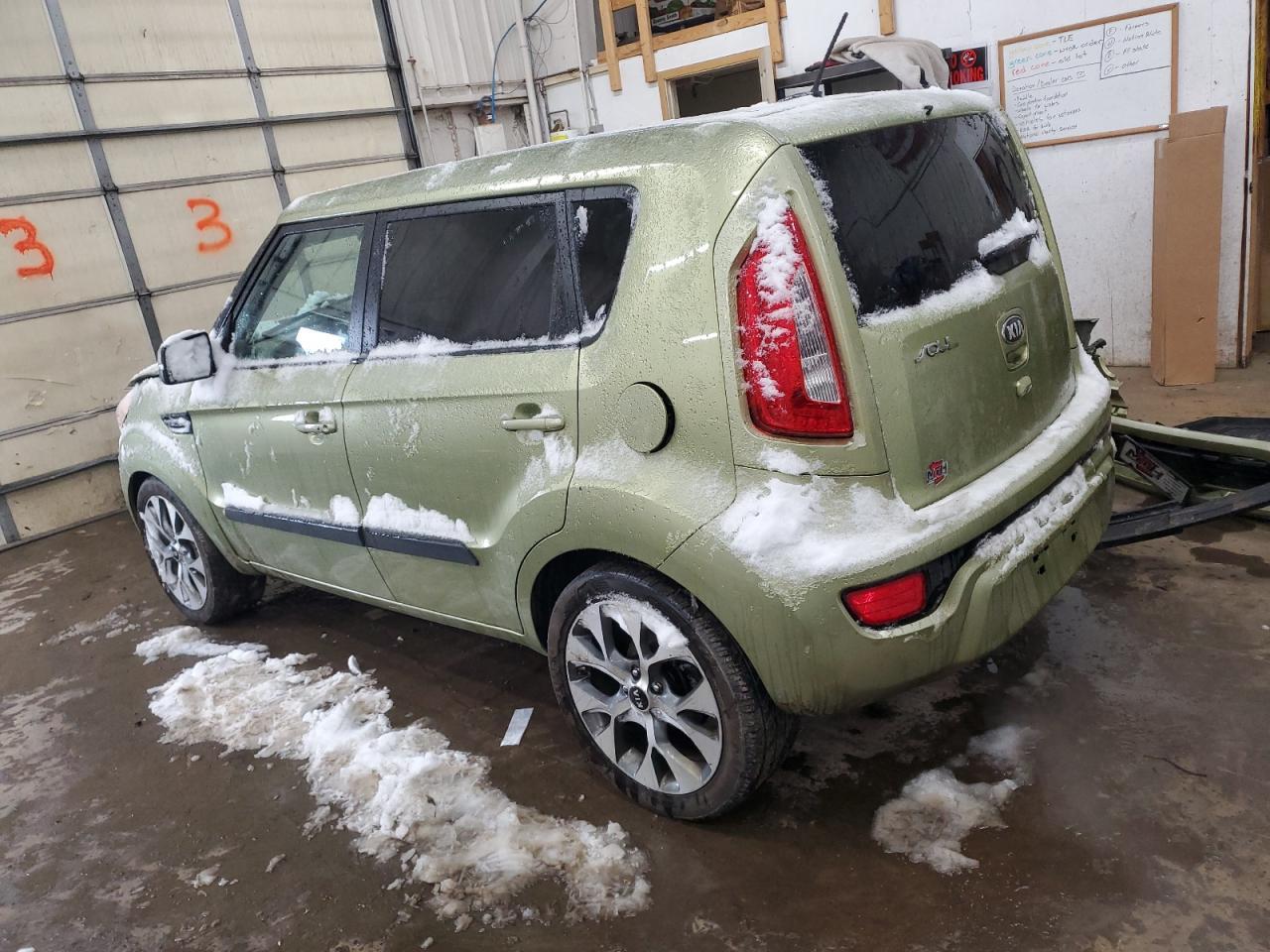 2013 KIA SOUL + - Image 2