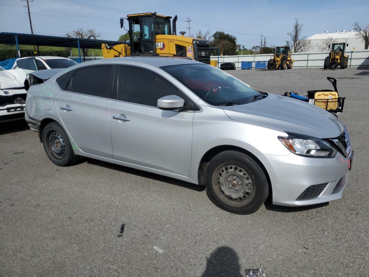 2017 NISSAN SENTRA S - Фото 4