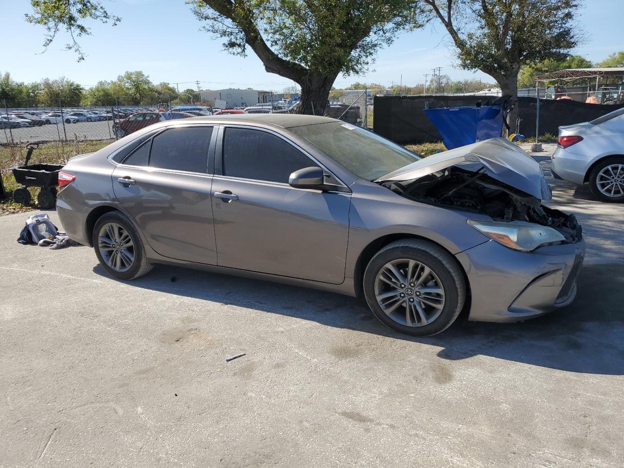 2017 TOYOTA CAMRY LE - Image 4