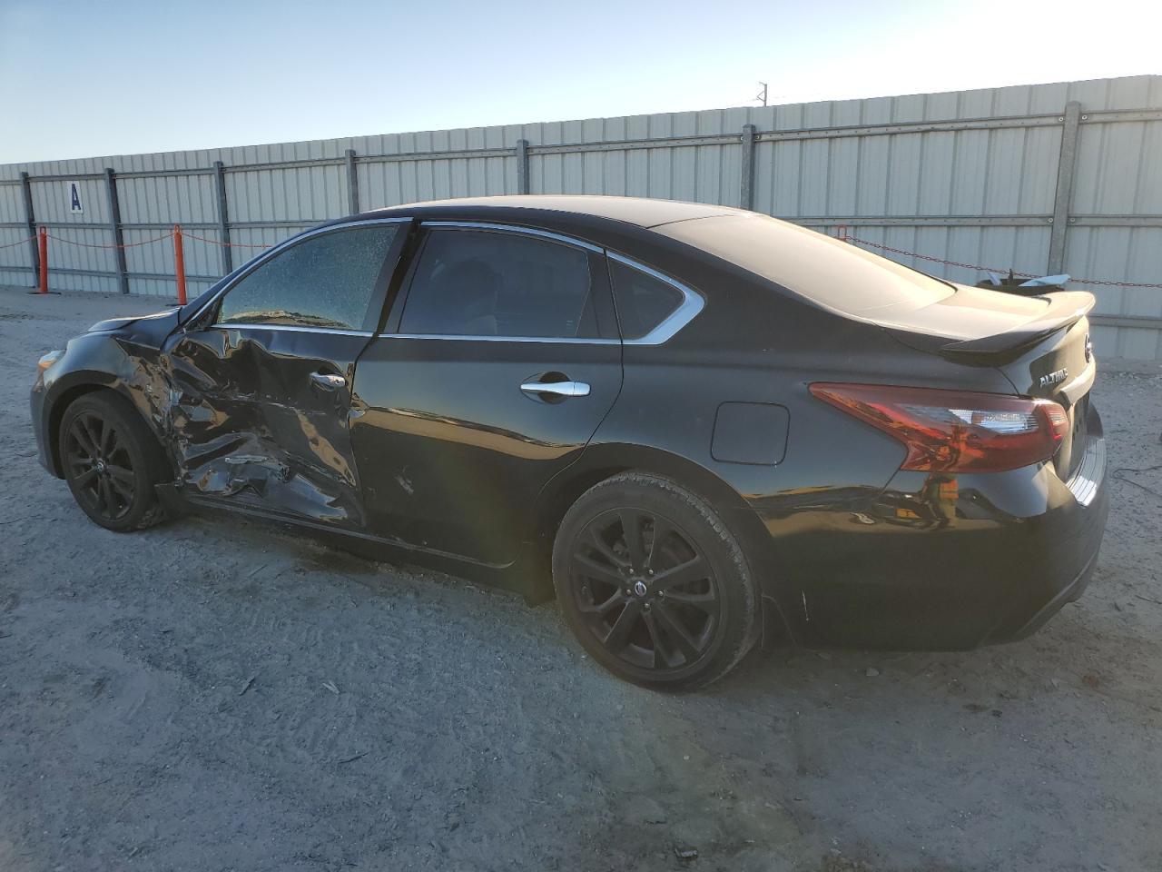 2017 NISSAN ALTIMA 2.5 - Фото 2