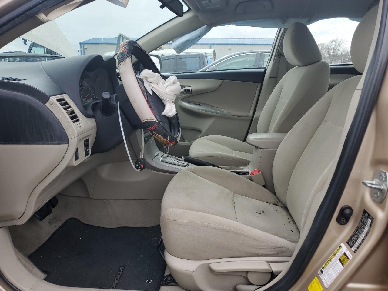 2013 TOYOTA COROLLA BA - Фото 7