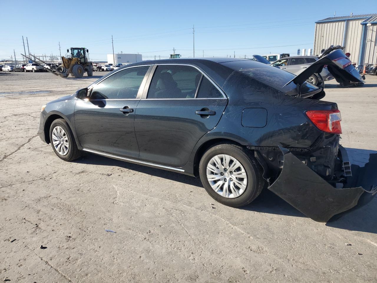 2014 TOYOTA CAMRY L - Фото 2