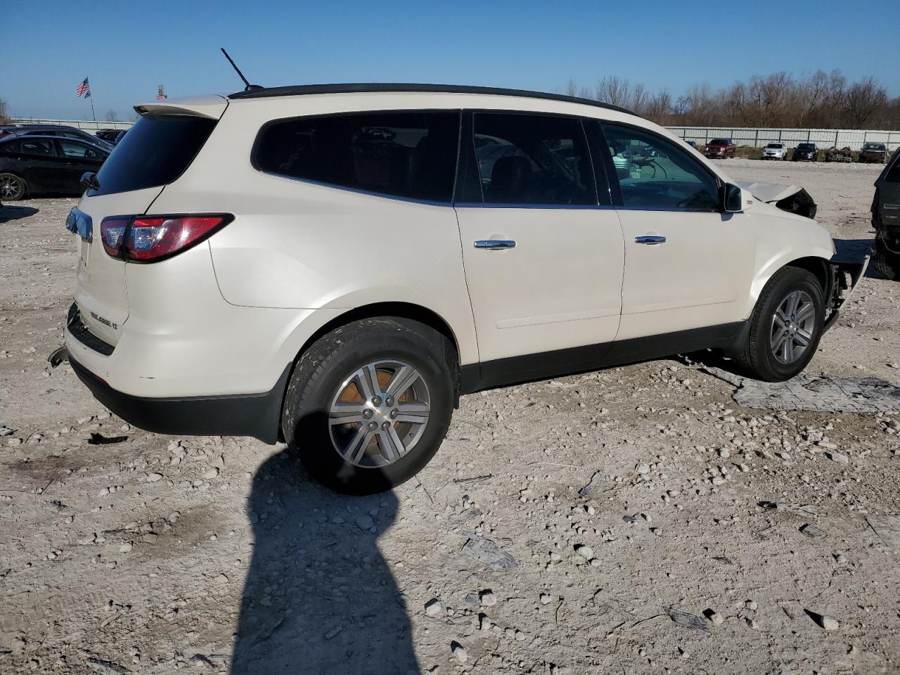 2015 CHEVROLET TRAVERSE L - Фото 3