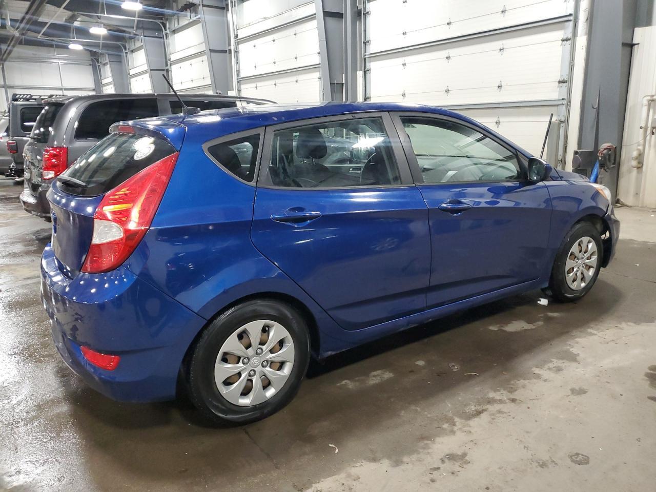 2017 HYUNDAI ACCENT SE - Image 3