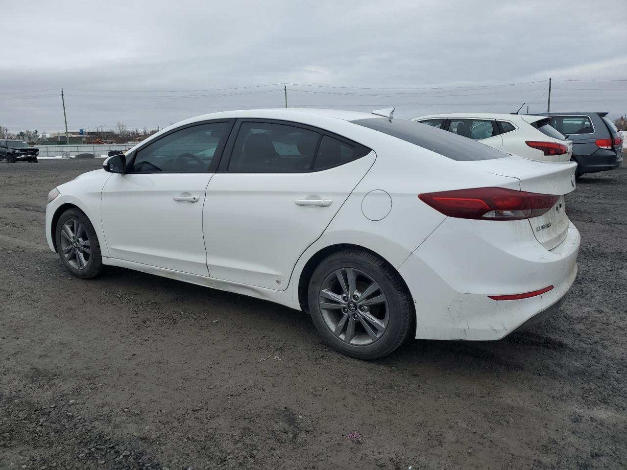 2018 HYUNDAI ELANTRA SE - Фото 2