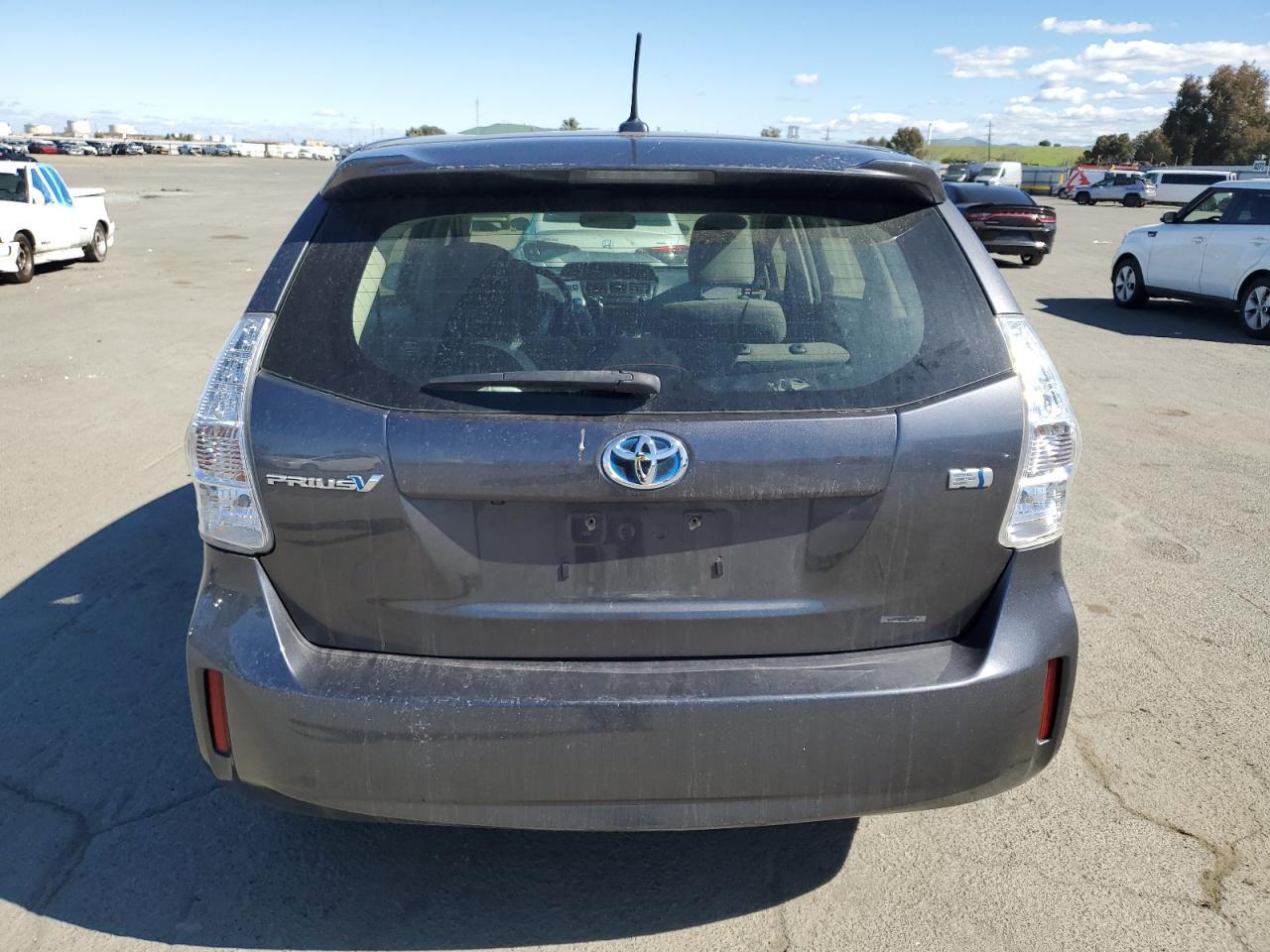 2013 TOYOTA PRIUS V - Фото 6
