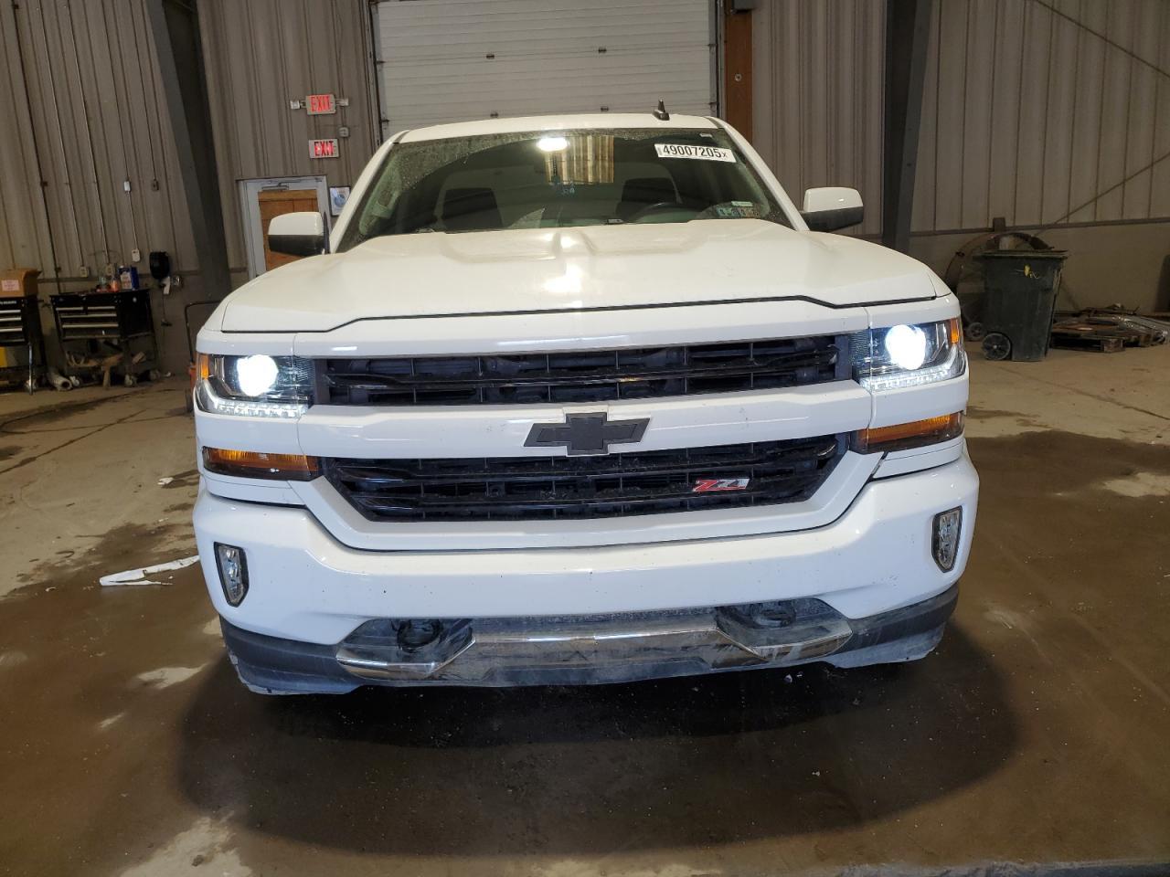 2017 CHEVROLET SILVERADO - Фото 5