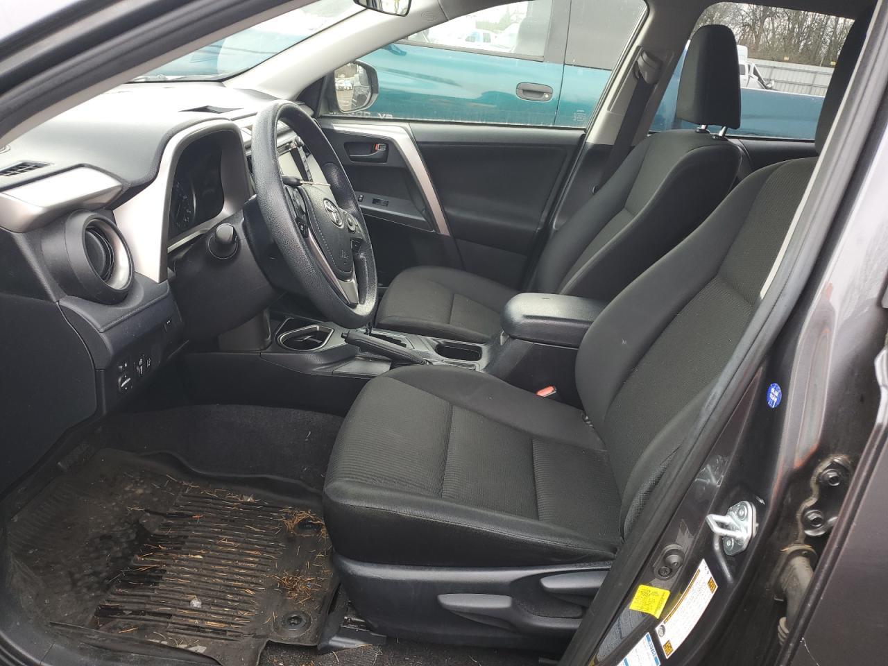 2017 TOYOTA RAV4 LE - Фото 7