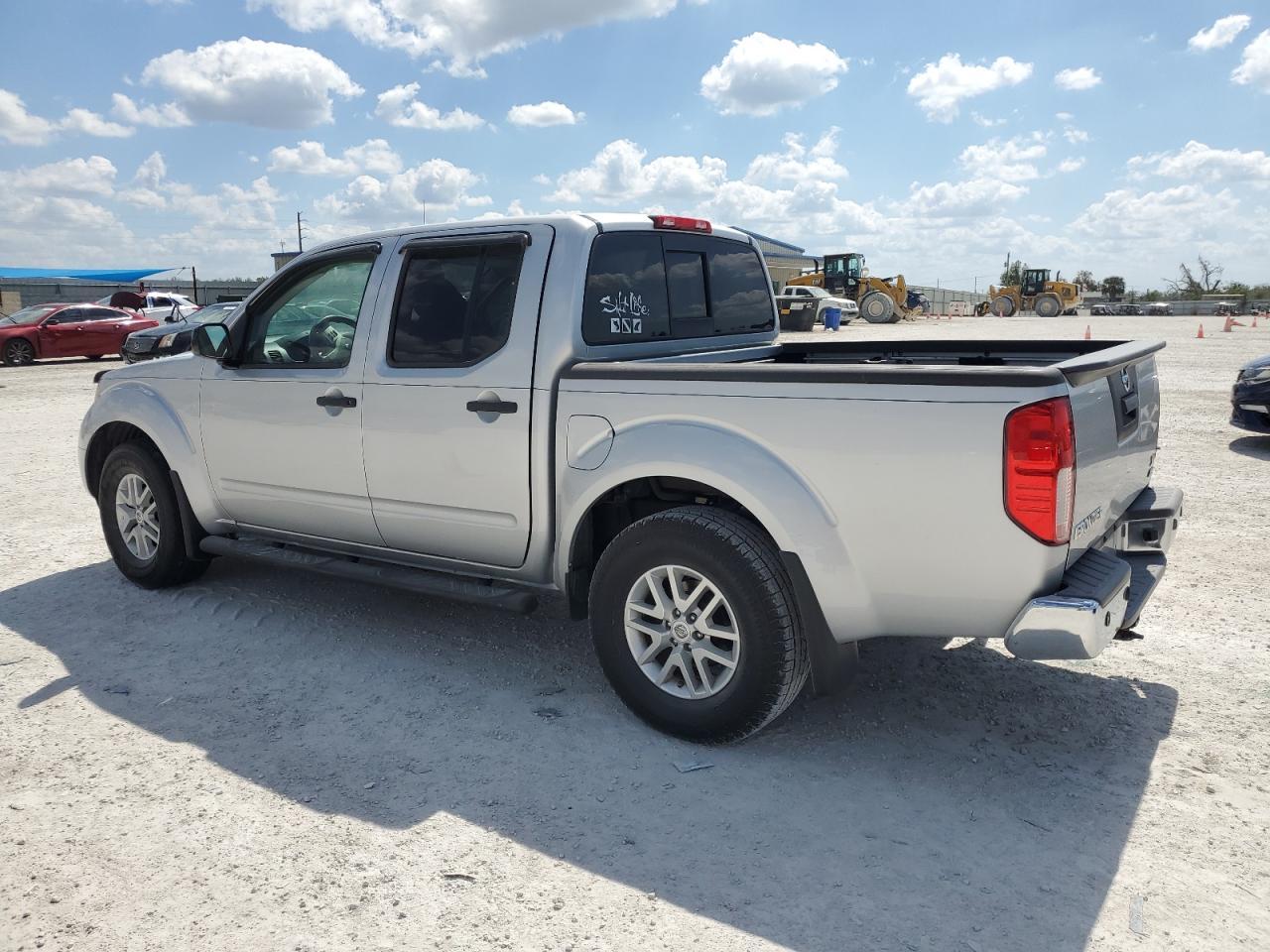2019 NISSAN FRONTIER S - Фото 2