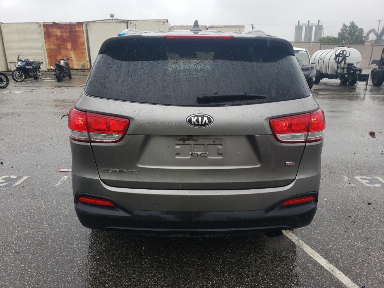 2016 KIA SORENTO LX - Image 6