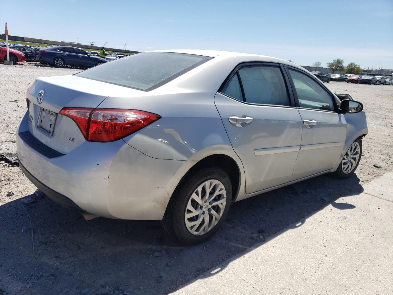 2018 TOYOTA COROLLA L - Image 3