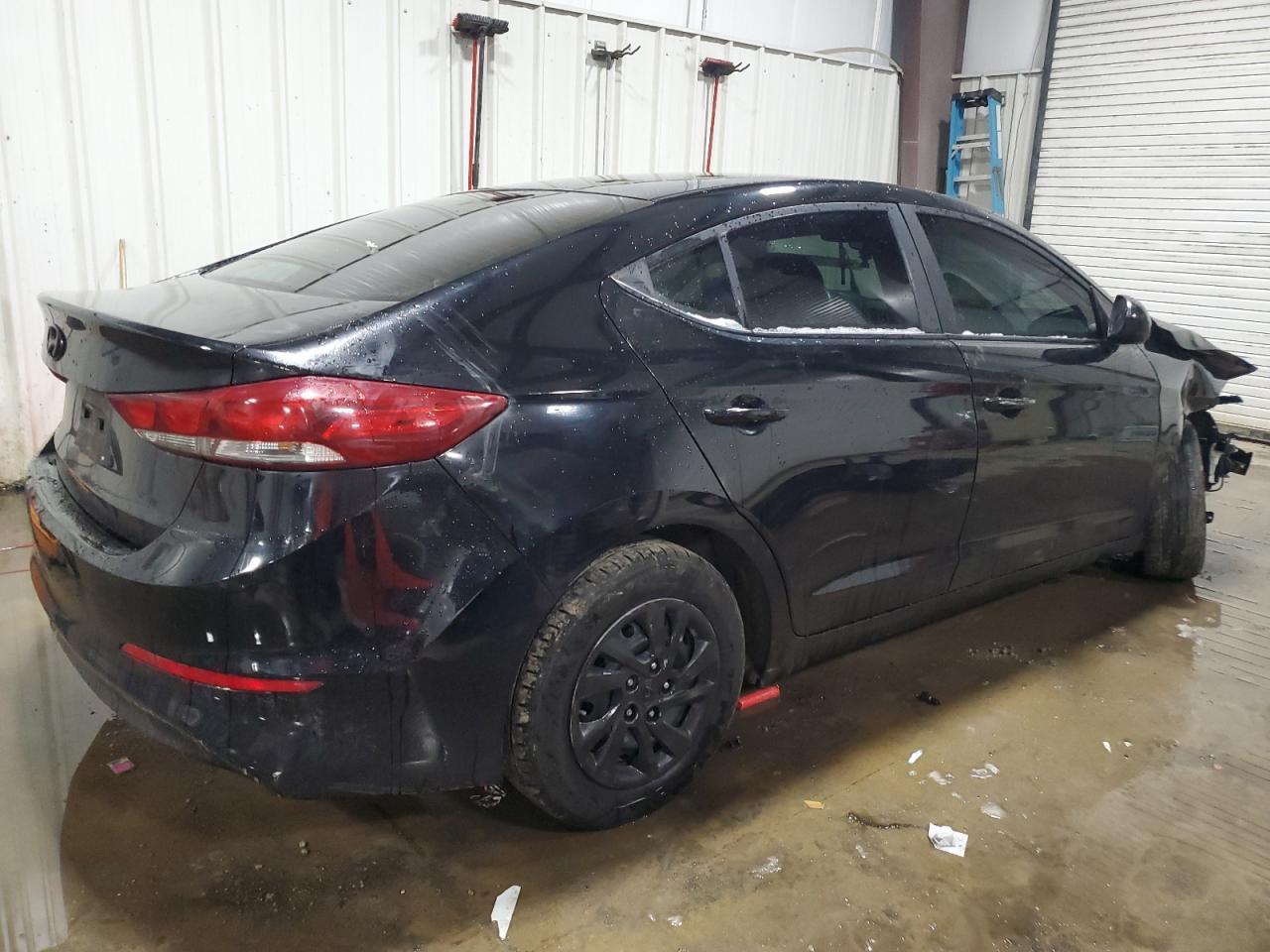 2018 HYUNDAI ELANTRA SE - Фото 3