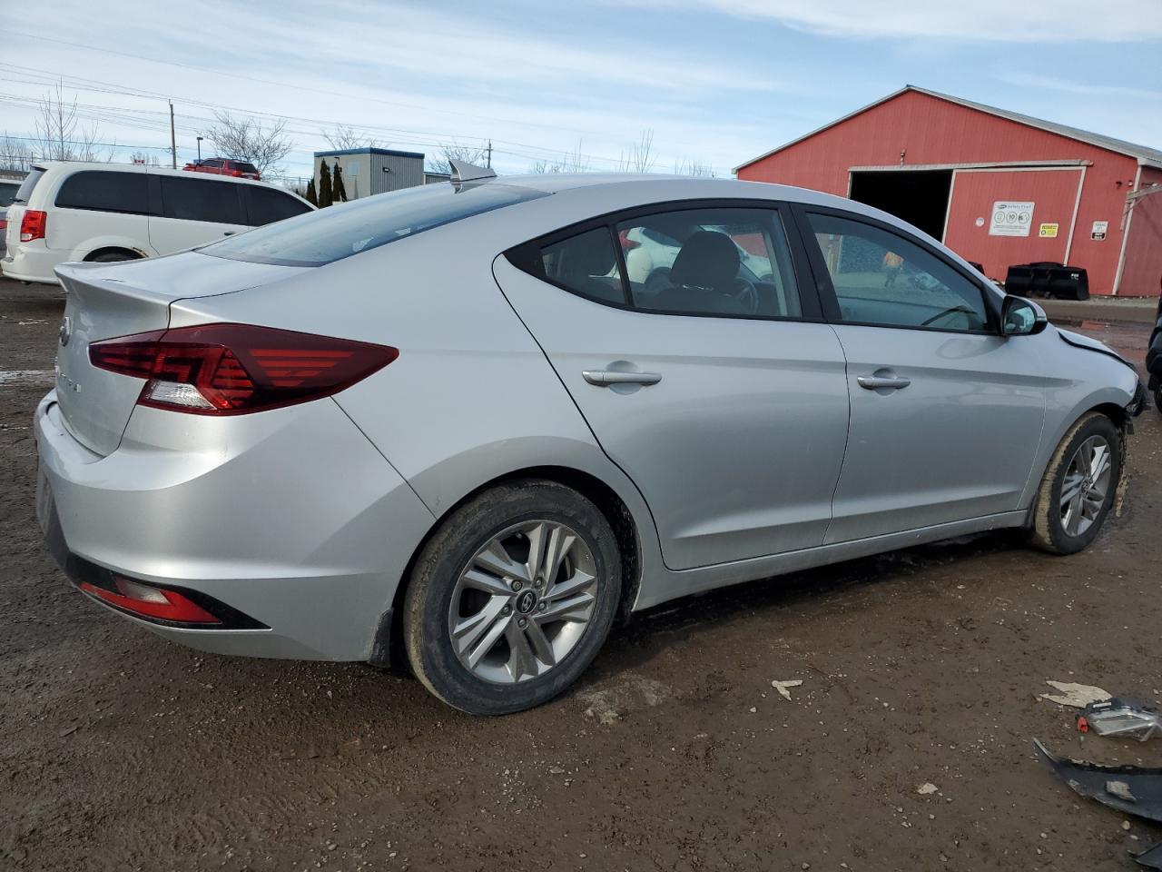 2019 HYUNDAI ELANTRA SE - Image 3